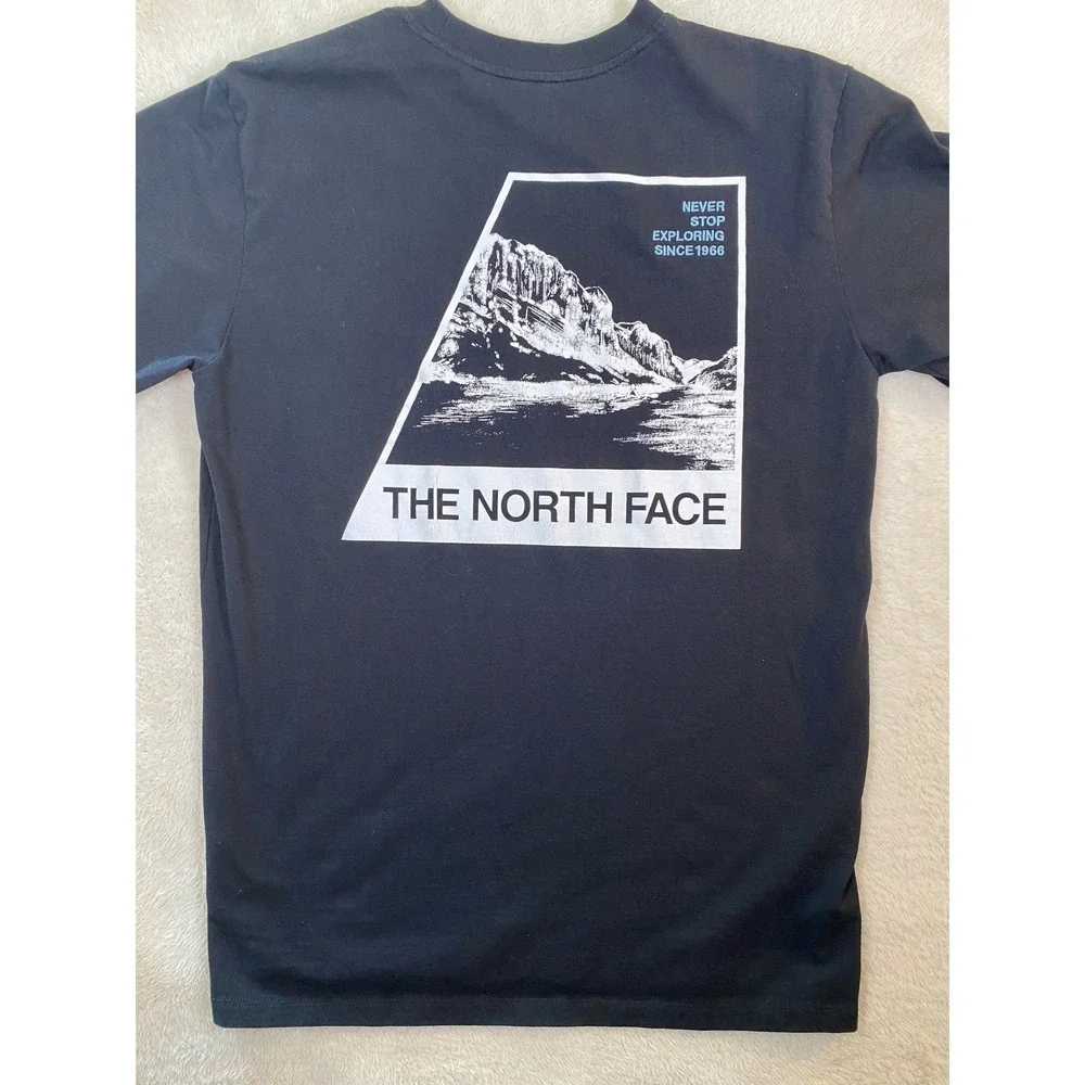 The North Face Mens Black Graphic T-Shirt Large Mountain Back Print Short Sleeve